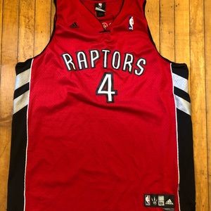 XXL Bosh Raptors Jersey!!